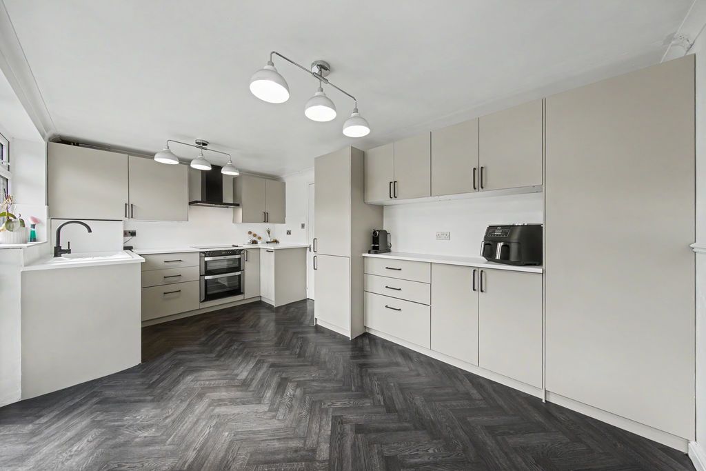 Property photo 3 of 22 Kitchen Diner