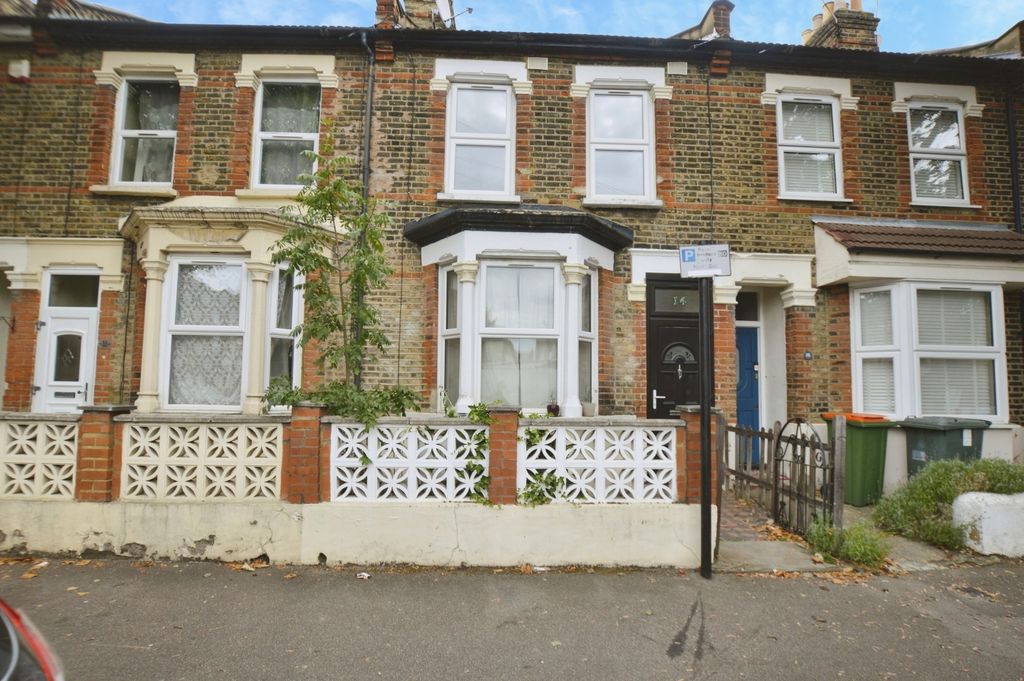 Property photo 1 of 12 Front