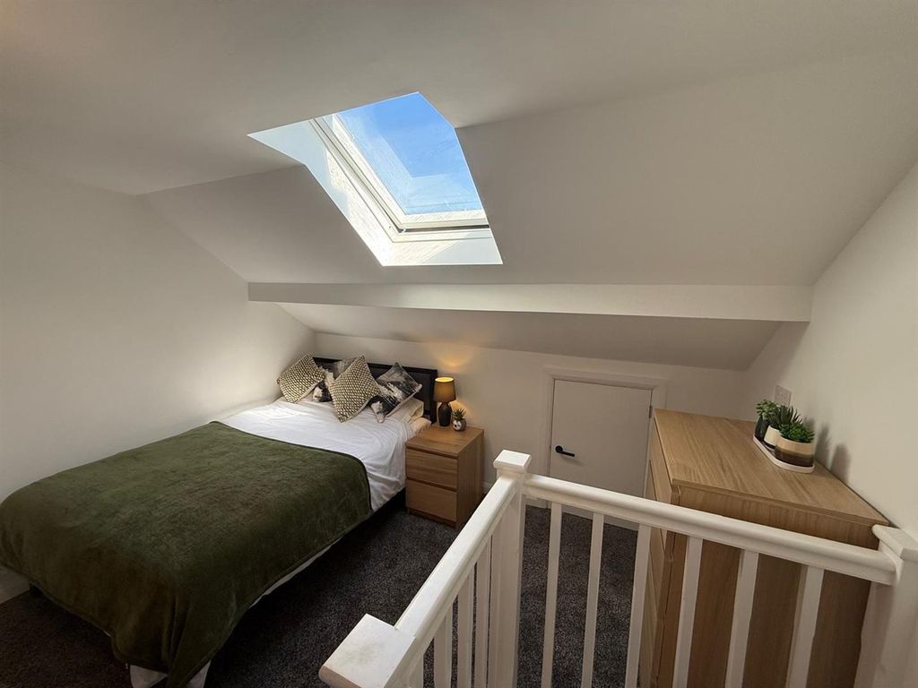 Property photo 2 of 15 Rm4 2.Jpeg