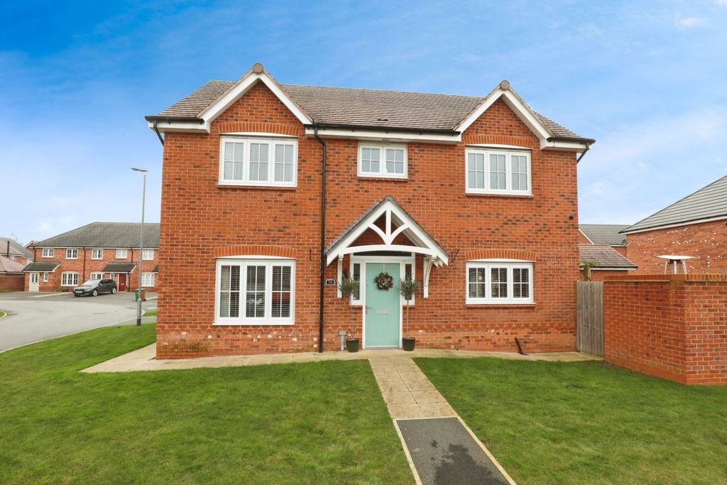 Property photo 3 of 27