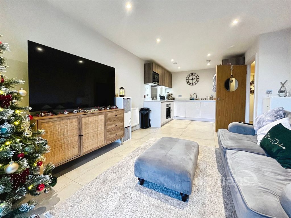 Property photo 2 of 9 Picture No. 07