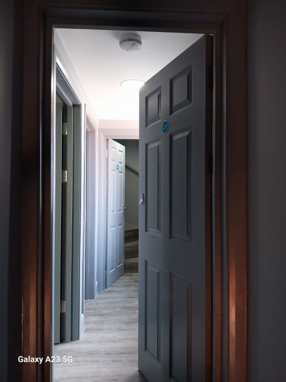 Property photo 2 of 8 Photo