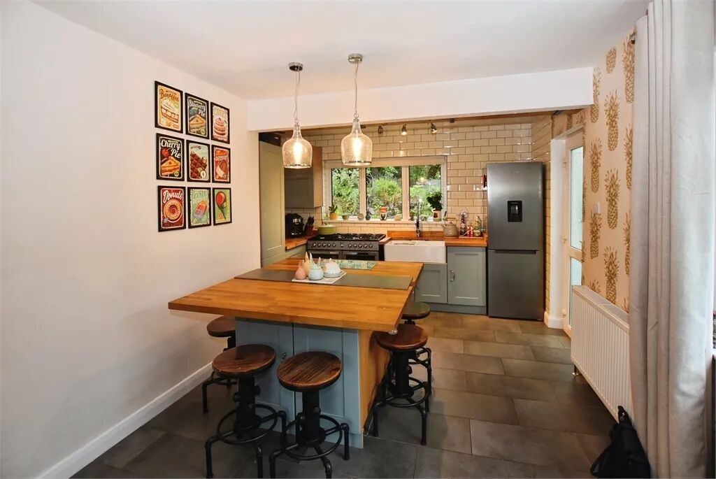 Property photo 3 of 21 Picture 3