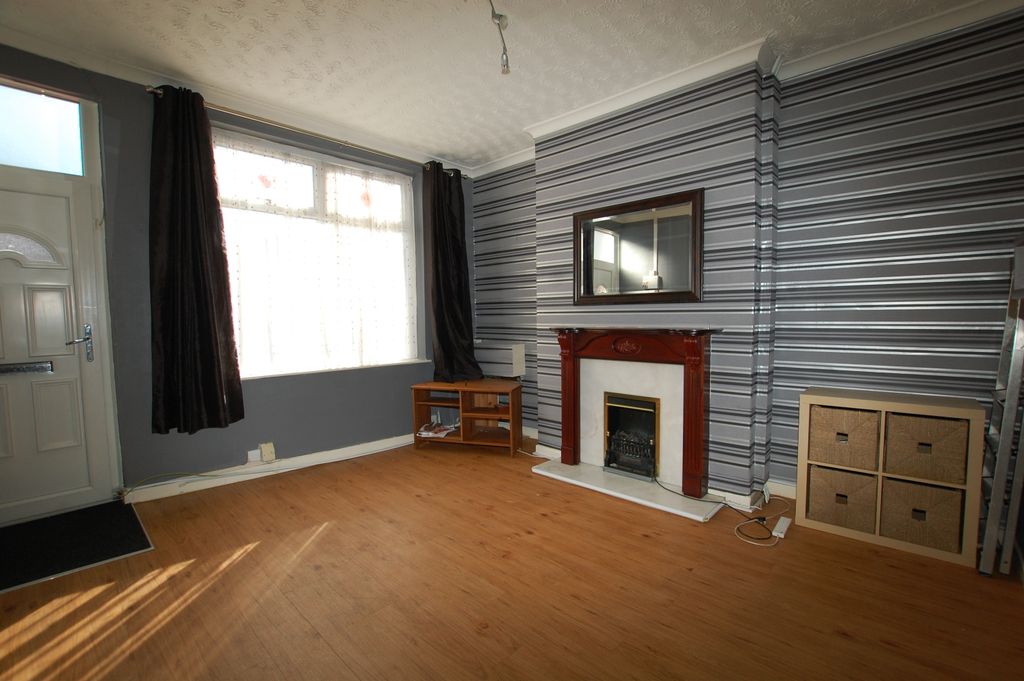 Property photo 2 of 10