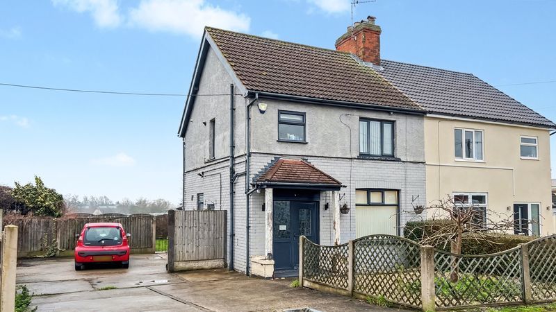 Property photo 1 of 15 Photo 4