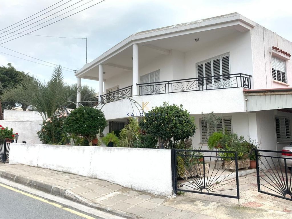 Property photo 2 of 16
