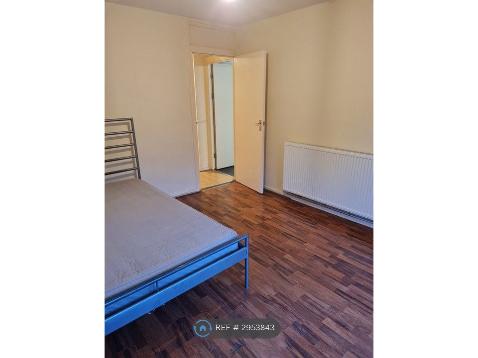 Property photo 3 of 14 Bedroom 1