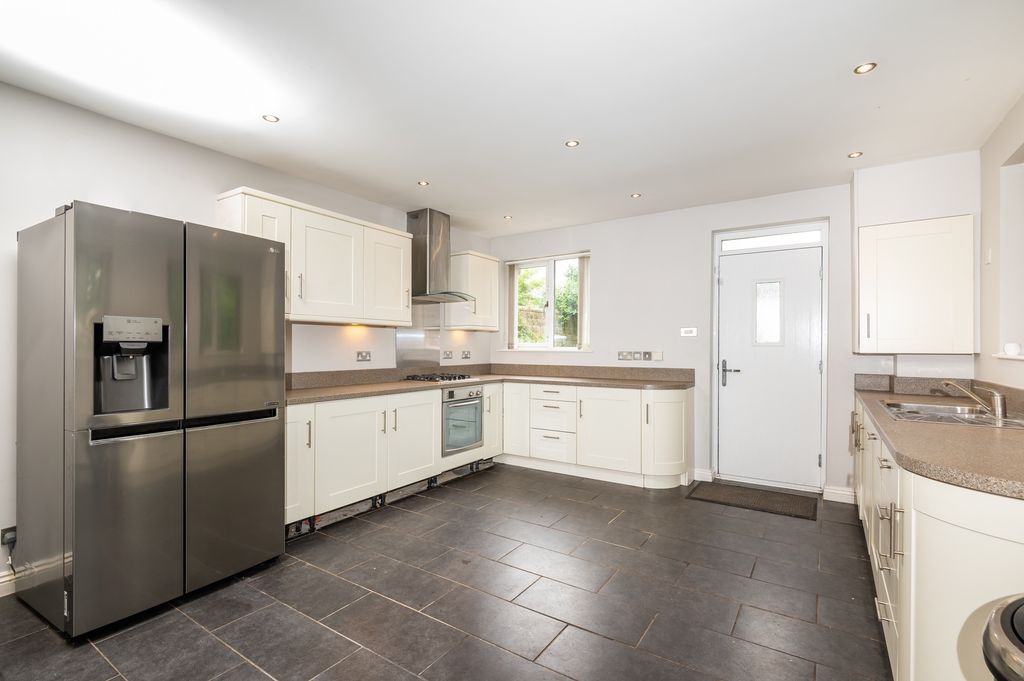 Property photo 2 of 11 0 General