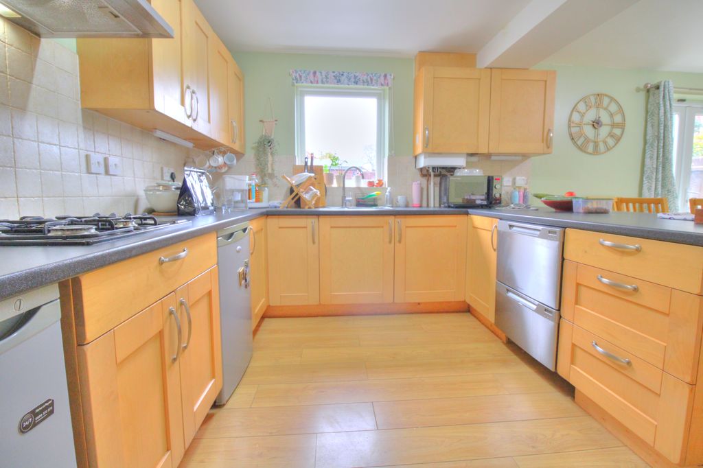 Property photo 2 of 21 Photo #2