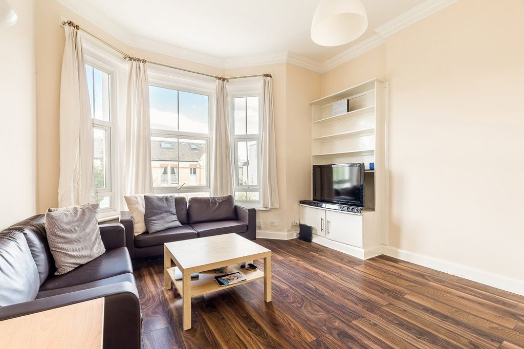 Property photo 1 of 8 1