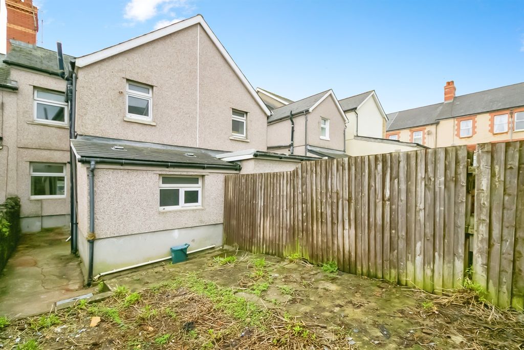 Property photo 2 of 16