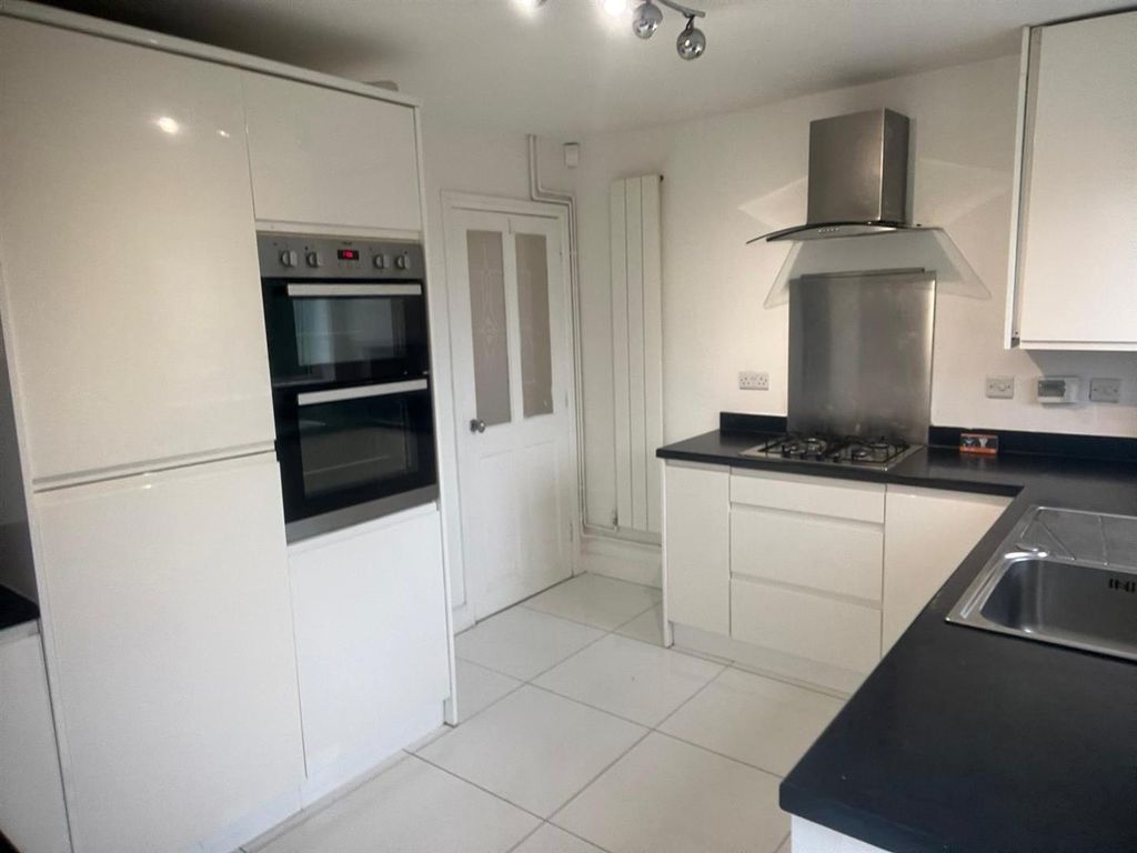 Property photo 2 of 13 Photo 21-01-2026, 20 23 35 (1).Jpg