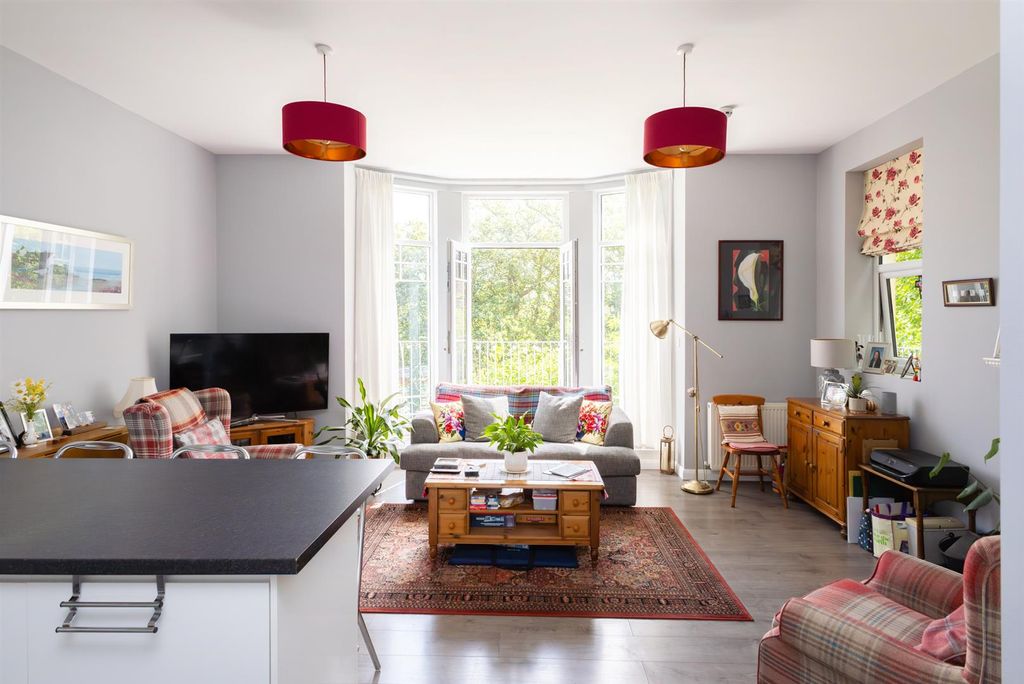 Property photo 1 of 23 Open Plan Living