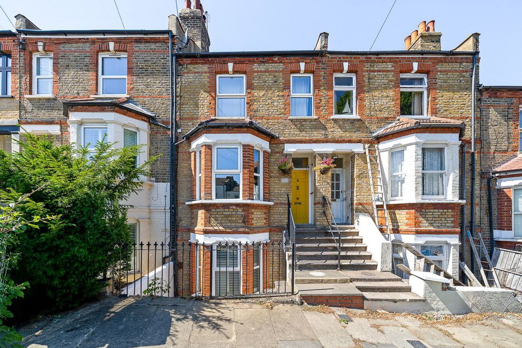 Property photo 1 of 25