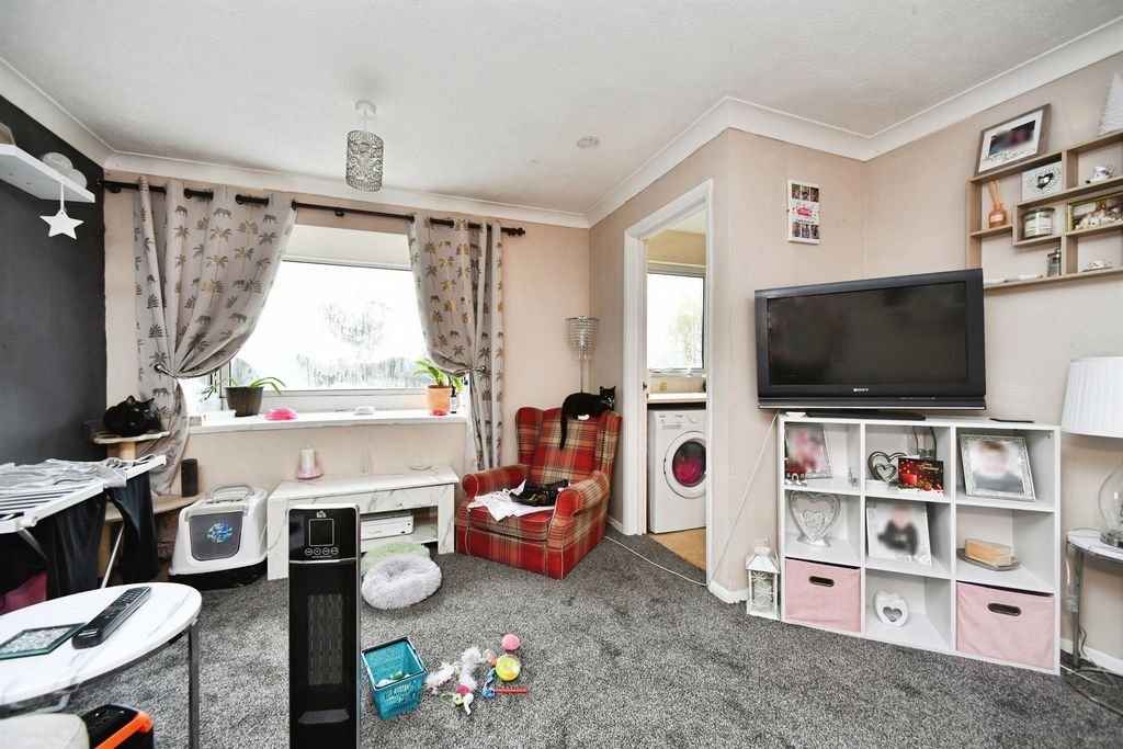 Additional image 5 of 2 bed flat for saleBalcombe Road, Peacehaven BN10