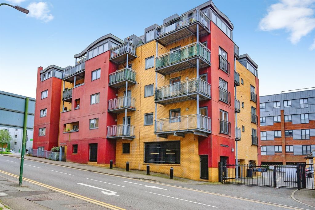 Property photo 1 of 14