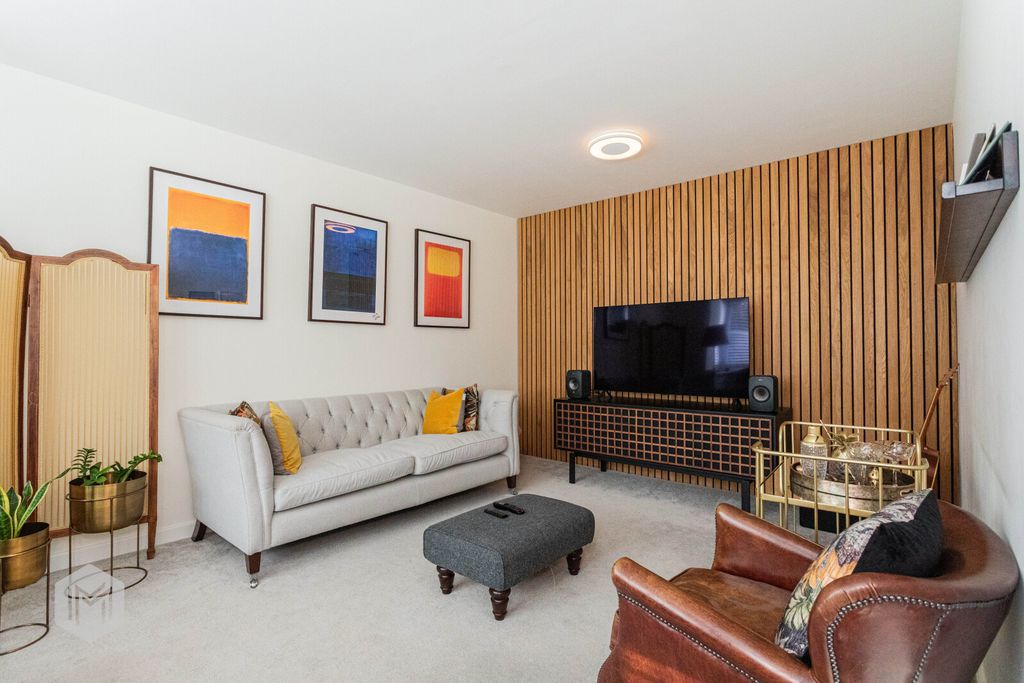 Property photo 2 of 30 Picture No. 26