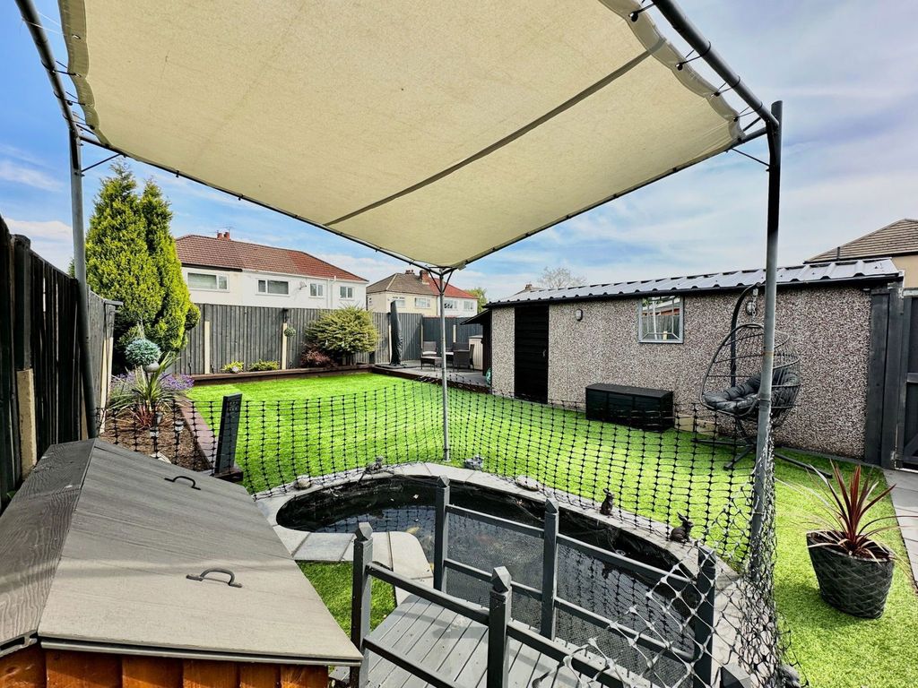 Property photo 2 of 28