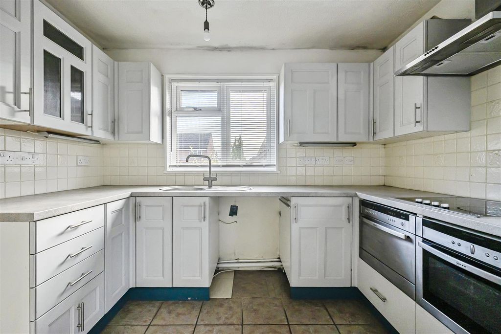 Property photo 3 of 16 1389059-12-69416920d7Ad4.Jpg