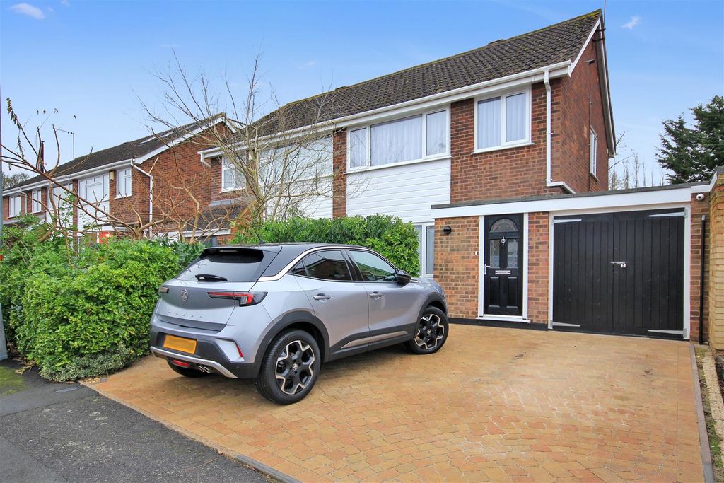 Property photo 1 of 1 Front 1.Jpg