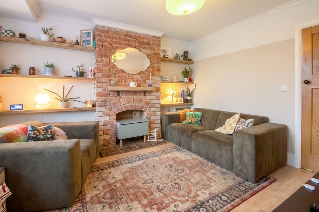 Property photo 3 of 12 Img_2384-Hdr