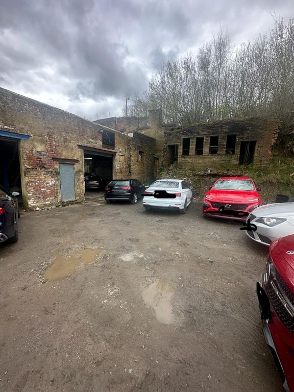 Property photo 2 of 3