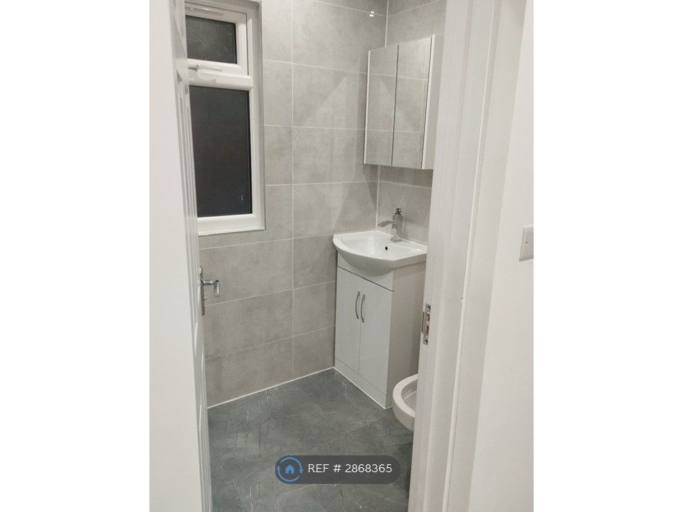 Property photo 2 of 3