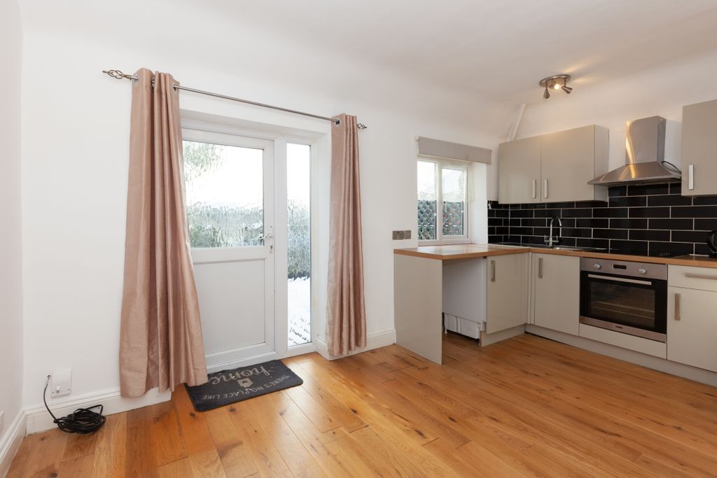 Property photo 2 of 7 177758