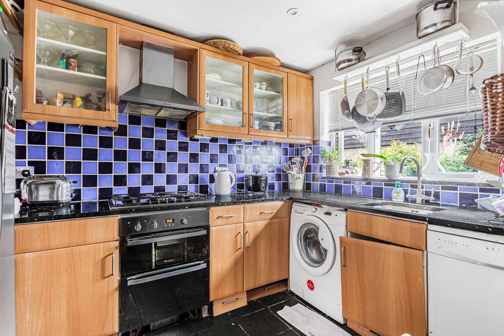 Property photo 3 of 24 Kitchen