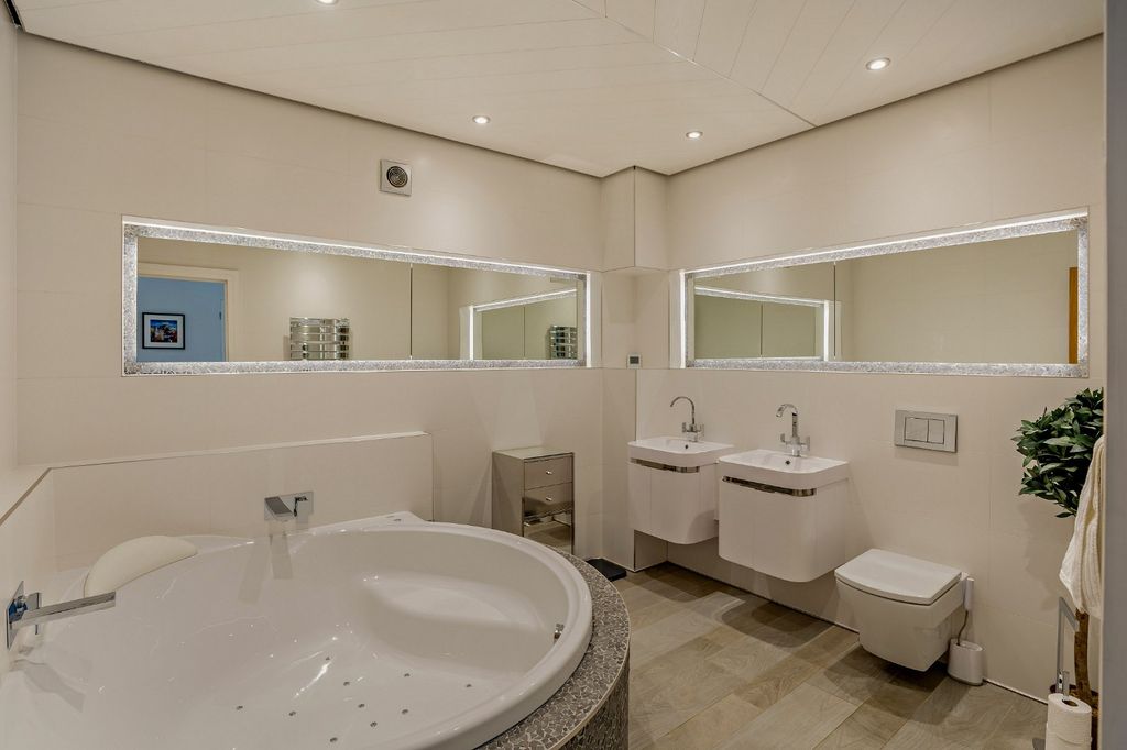 Additional image 20 of 5 bed detached house for saleBurnside, Kinclaven Crescent, Murthly, Perth PH1