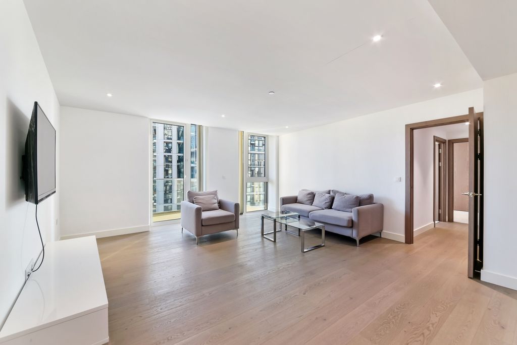 Property photo 2 of 10 Living Area