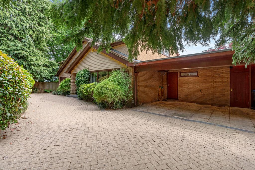 Property photo 1 of 25