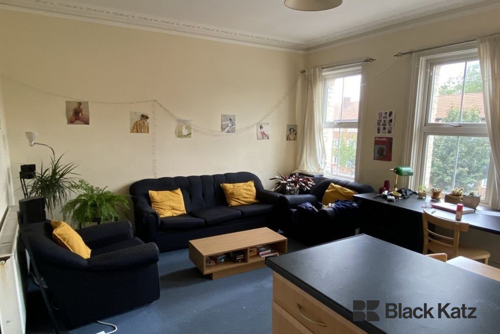 Property photo 2 of 4