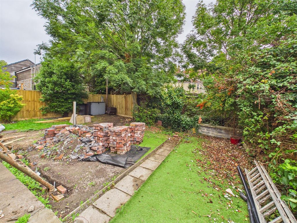 Property photo 3 of 16 3 - HMO For Auction, Gloucester Road, Horfield.Jpg
