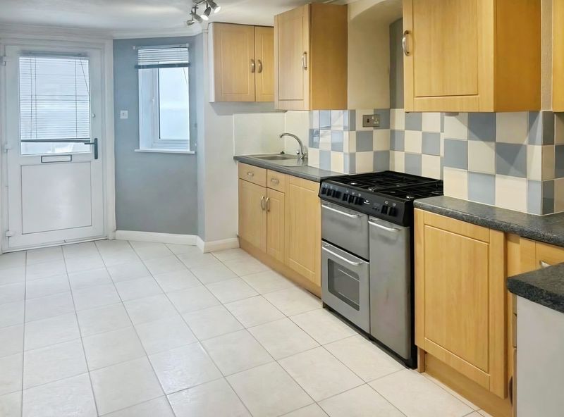 Property photo 2 of 9 Photo 2