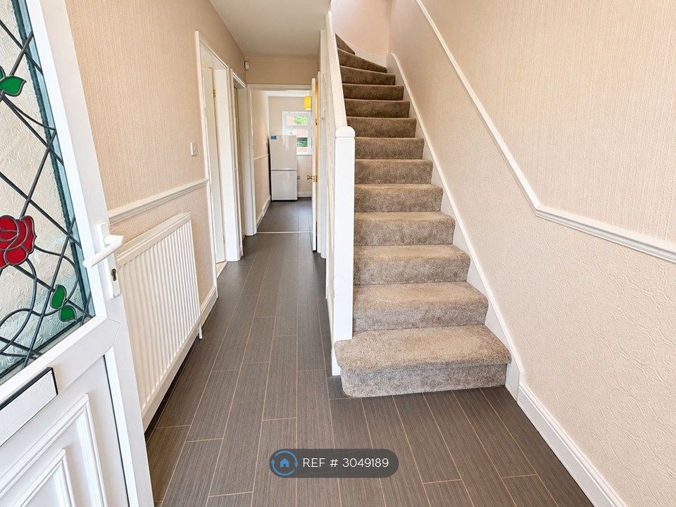 Property photo 2 of 26