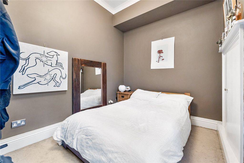 Property photo 3 of 10 Picture 3