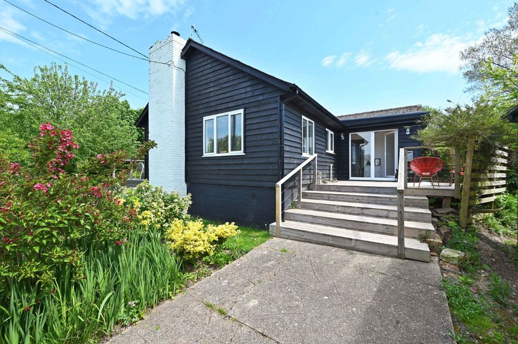 Property photo 1 of 25