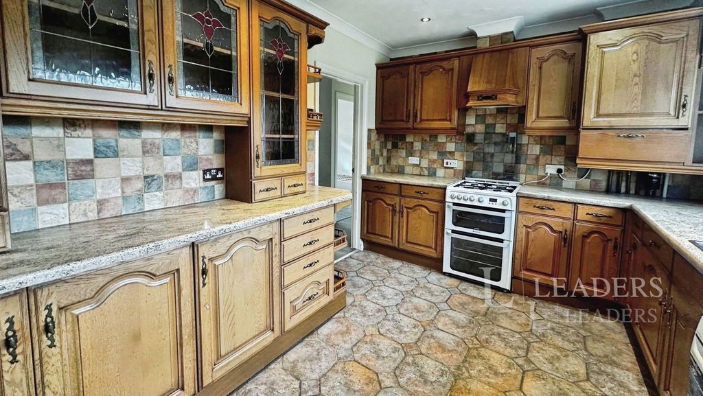 Property photo 3 of 16 Pbox-Img.Jpg