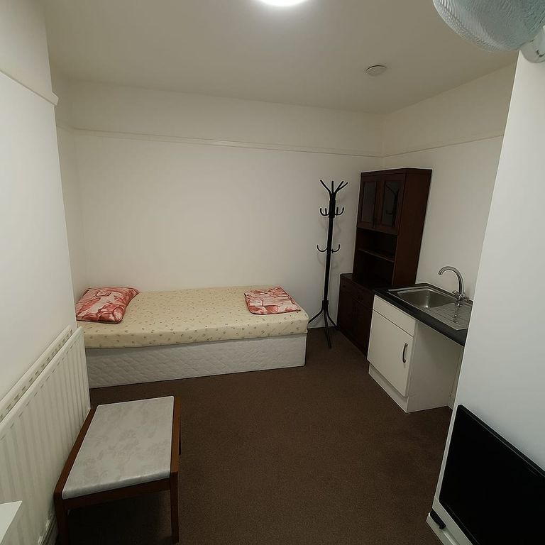 Property photo 1 of 4