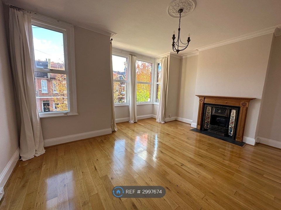 Property photo 3 of 11