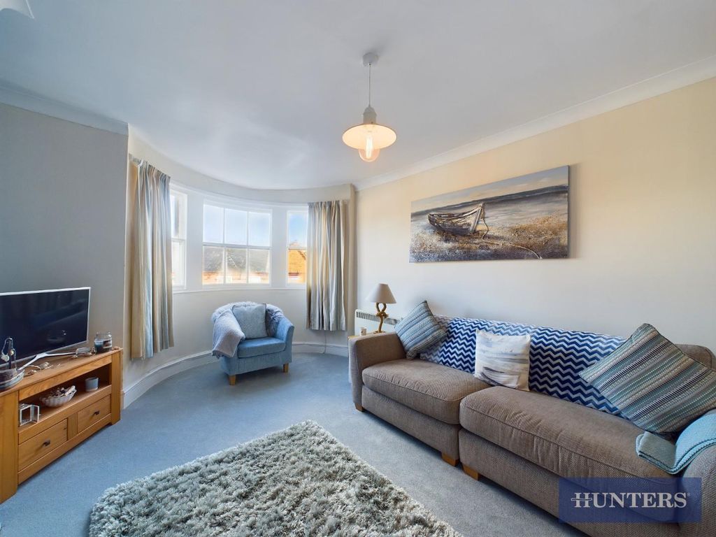 Property photo 2 of 12 Living Room