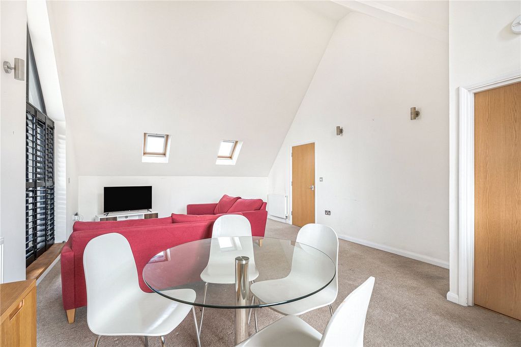 Property photo 2 of 12 Picture No. 07
