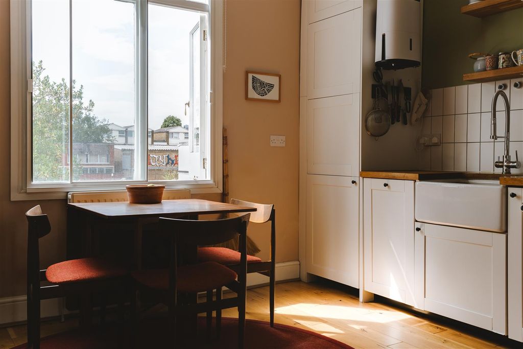 Property photo 2 of 38 Balls Pond Road-30.Jpg