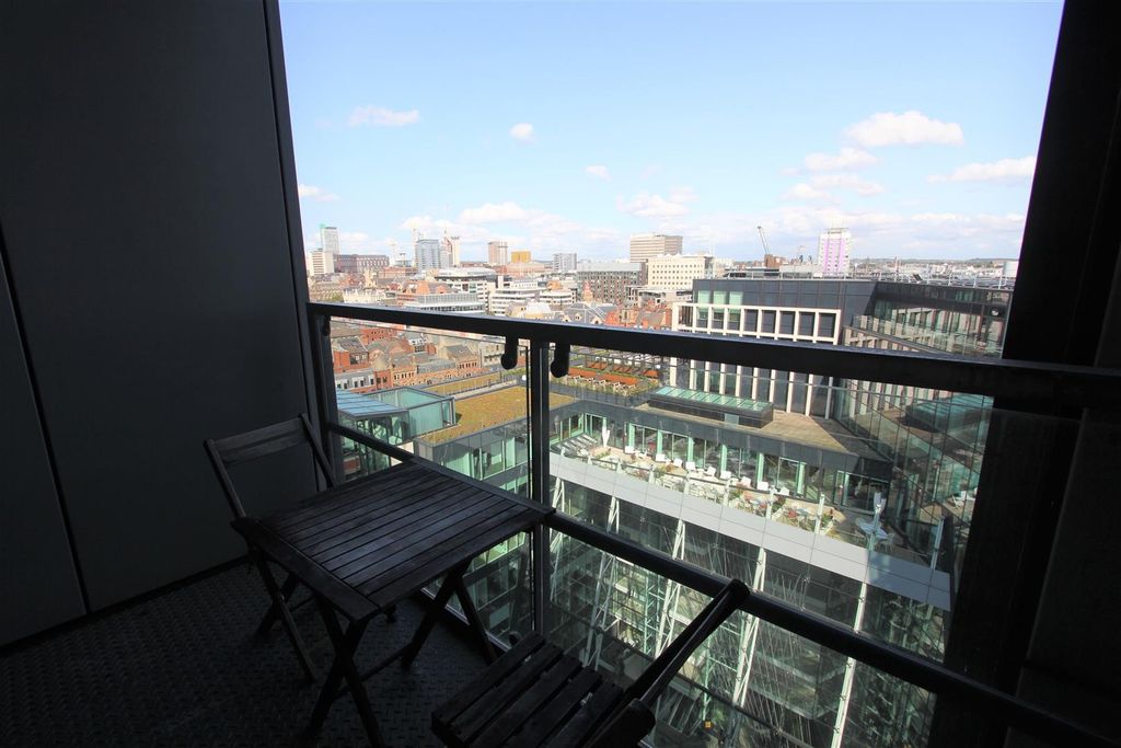 Additional image 4 of 2 bed flat for saleWest Point, Wellington Street LS1