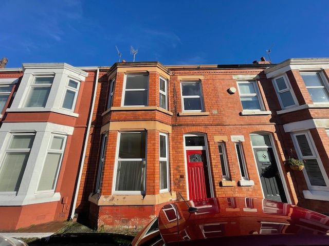 Property photo 2 of 18