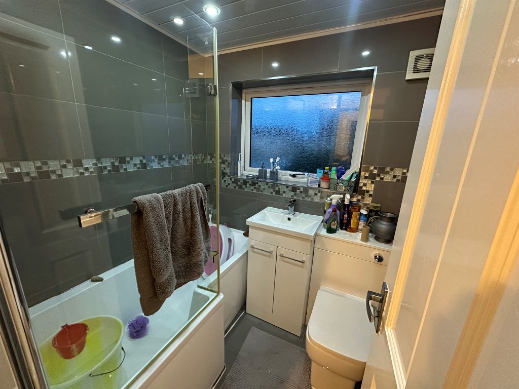 Property photo 2 of 4