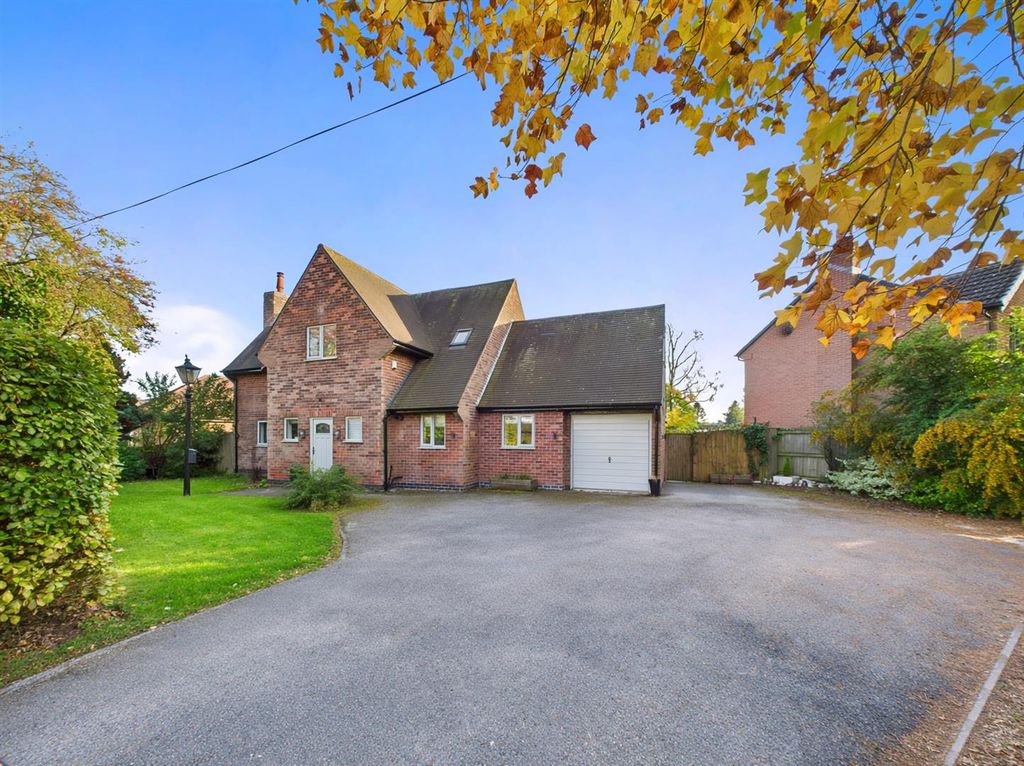 Property photo 1 of 32 16 Vernon Crescent Ravenshead.Jpg