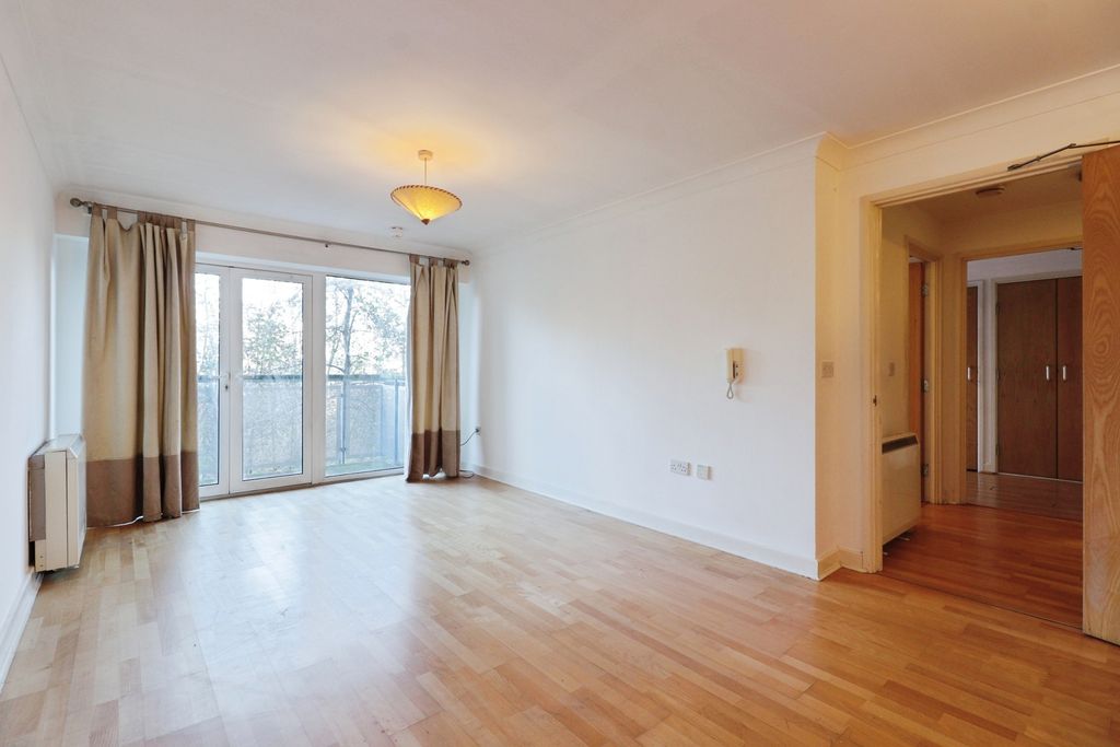 Property photo 3 of 12 Photo