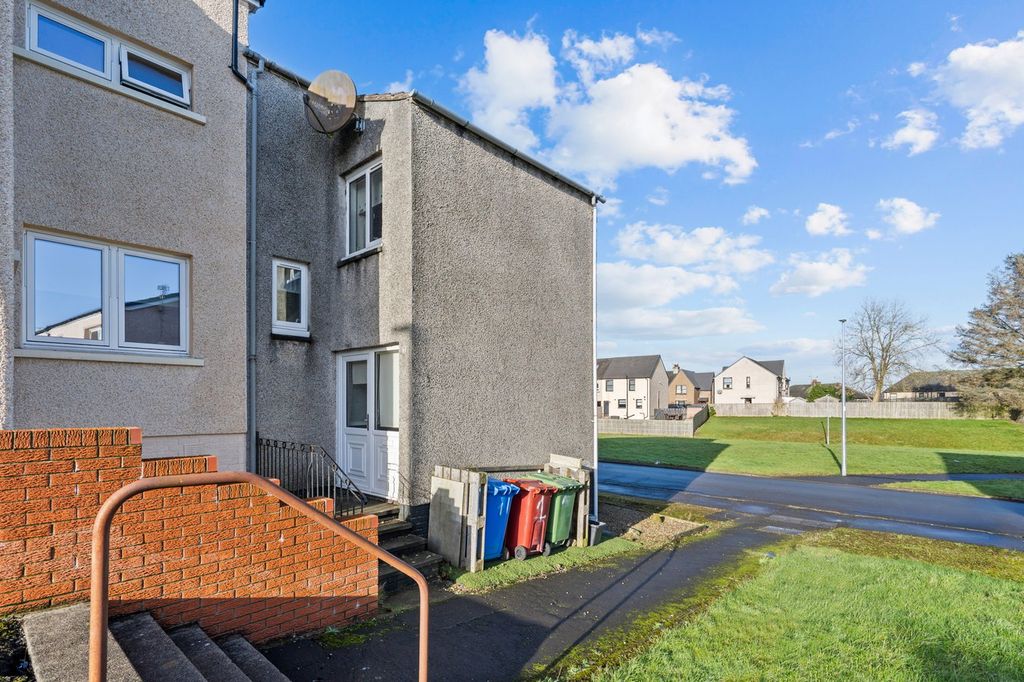 Property photo 1 of 26